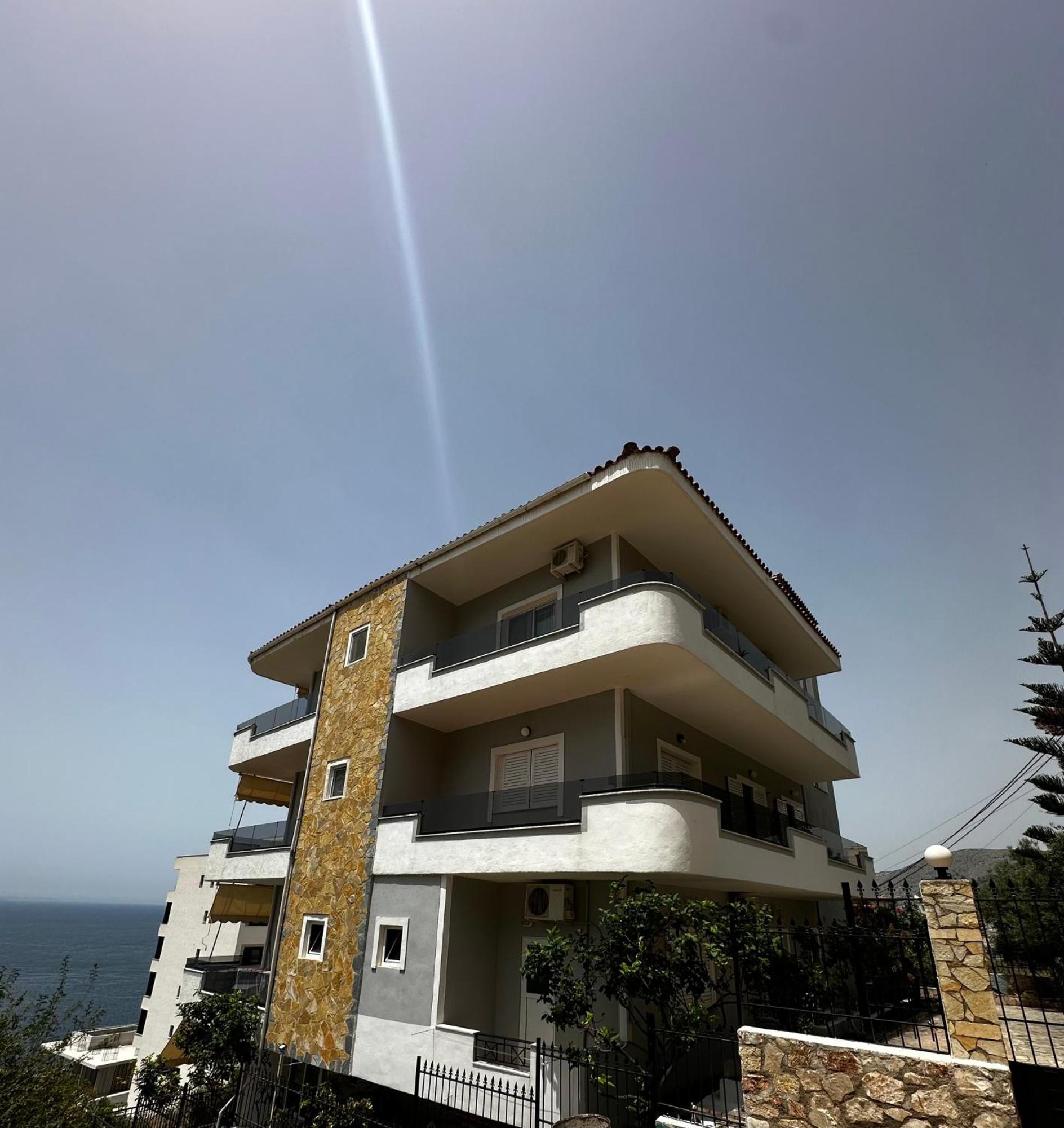 Ylli'S Apartments Sarande Exterior photo