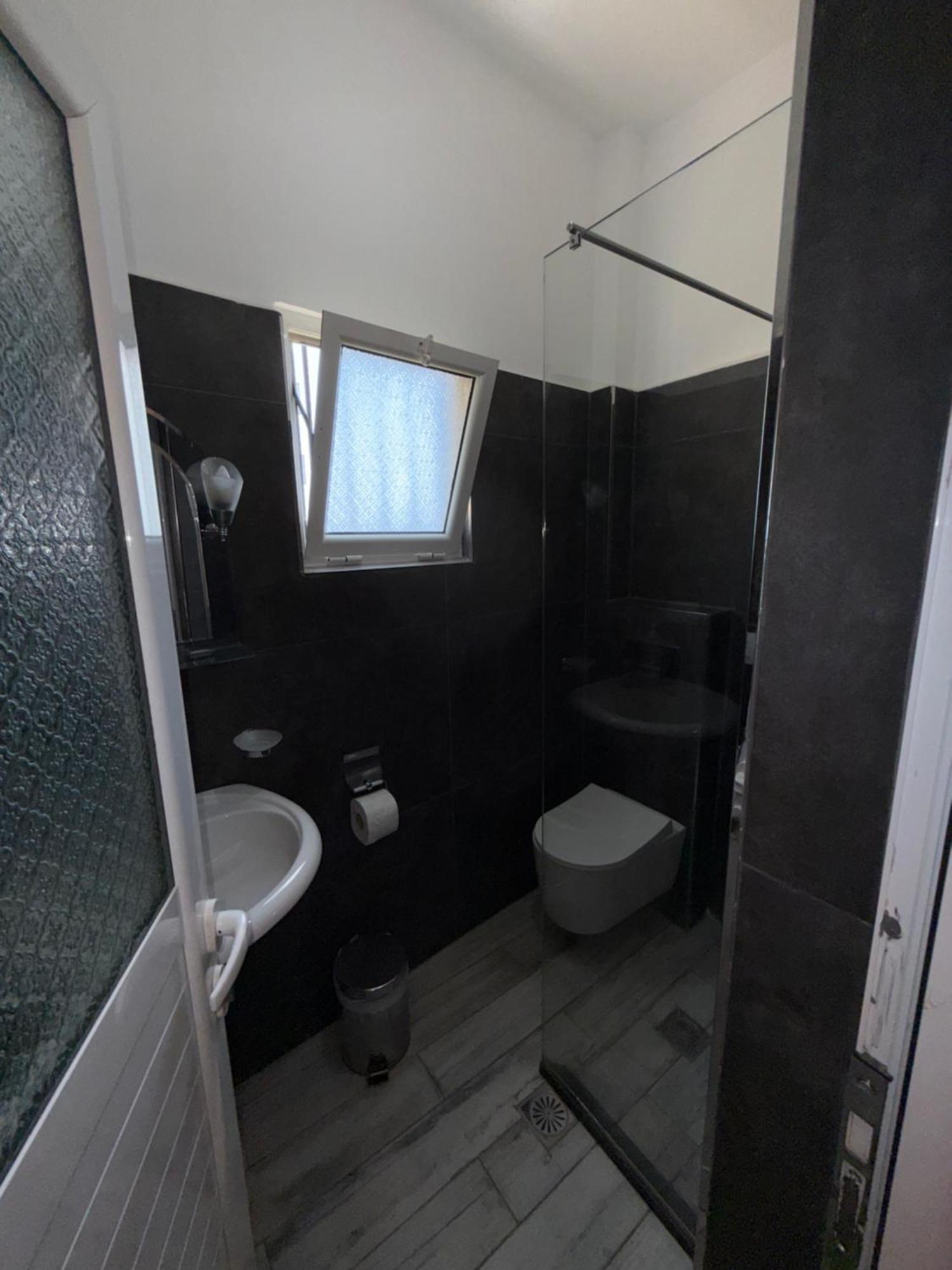 Ylli'S Apartments Sarande Exterior photo